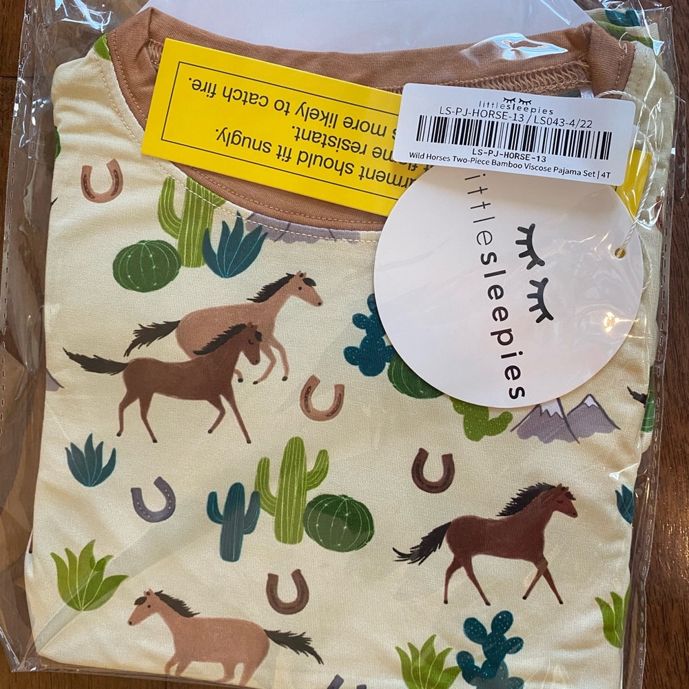 Little sleepies 4T pj set